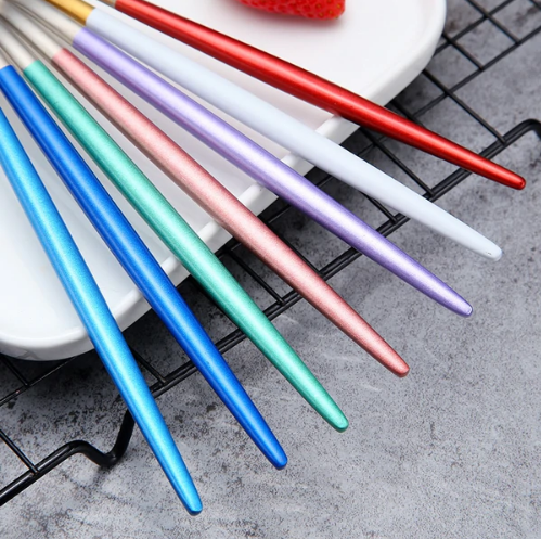 Lavamara 24-teiliges Luxus-Edelstahl-Besteckset in Gold und Silber